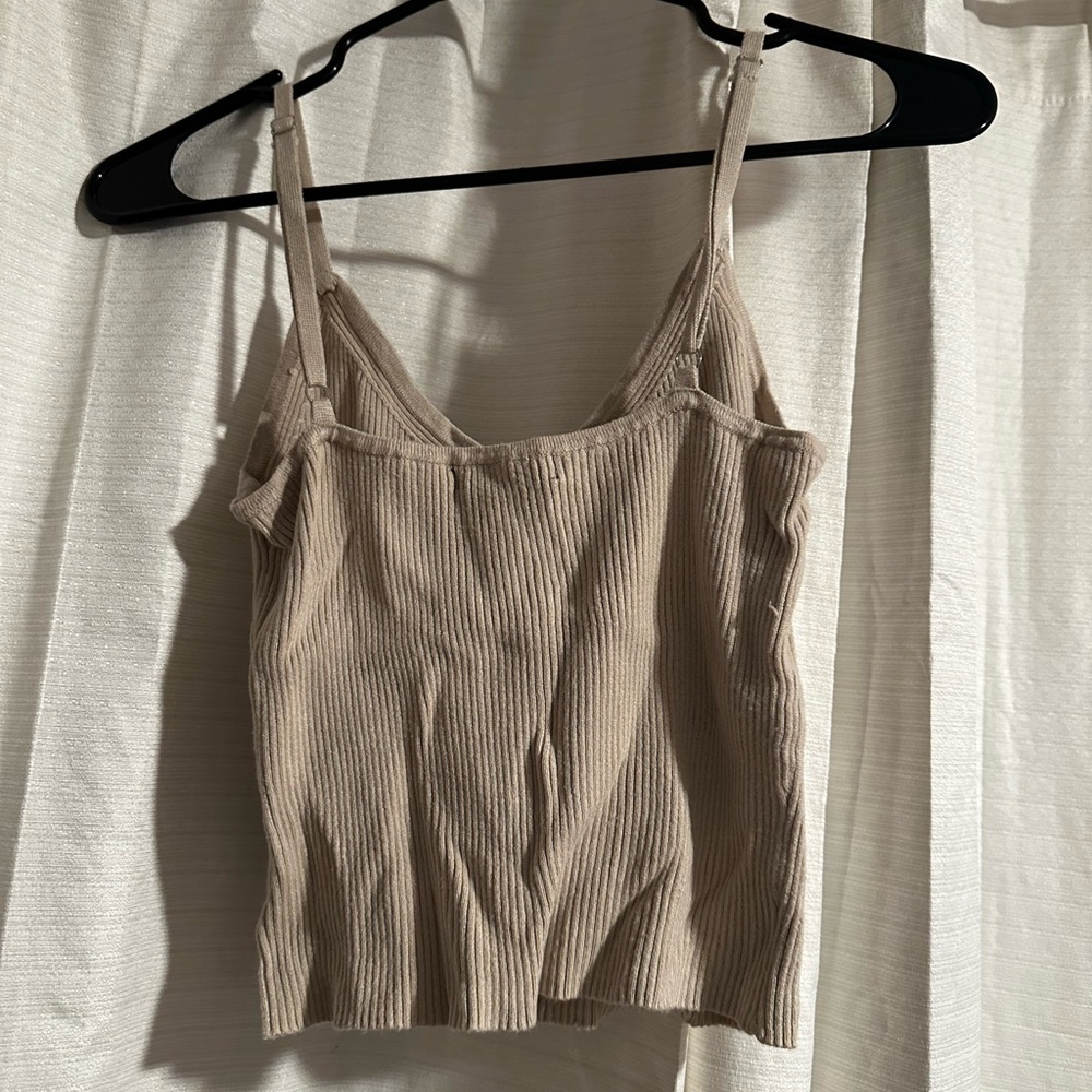 Forever 21 cami in a crème/beige color ribbed material